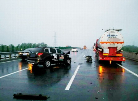 一个小动作废了一辆车