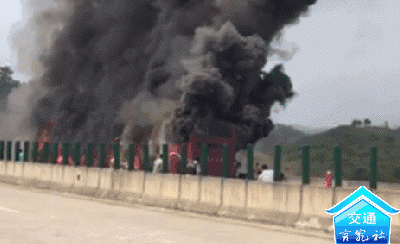 驾乘旅游客车 先要知道这些安全知识-2